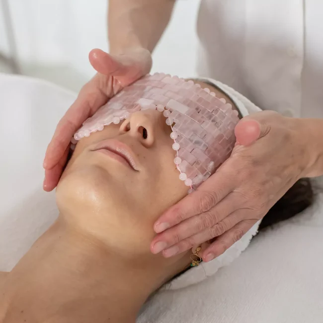 01-facelift-holistic-experience-01 01-facelift-holistic-experience-01